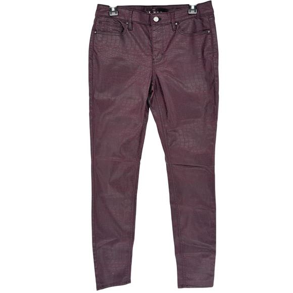 White House Black Market Pants - White House Black Market Burgundy Textured Skinny Pants Faux Croc Size 6